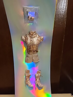 Color Infusion Solid Gold Fashion Pack Perfect Pose Studio Integrity Toys New 