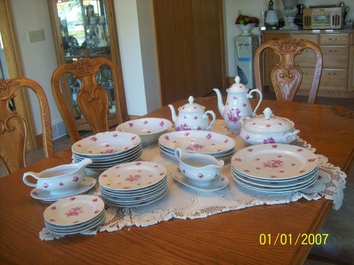 Schumann Germany US Zone Vtg Fushia Pink Floral Pattern 31 Piece Grouping - Picture 2 of 12