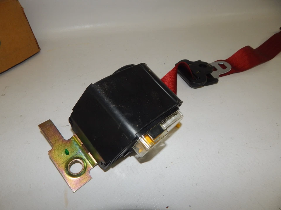 Nuevo retractor de cinturón de seguridad rojo F2ZZ61611B09D Ford Mustang 1992 fabricante de equipos originales Foto 4 de 4