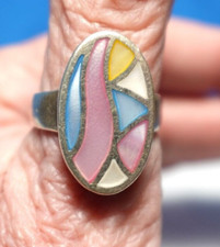 STERLING SILVER MOTHER OF PEARL PASTEL COLORED RING SIZE 7.5 6.6 GRAMS