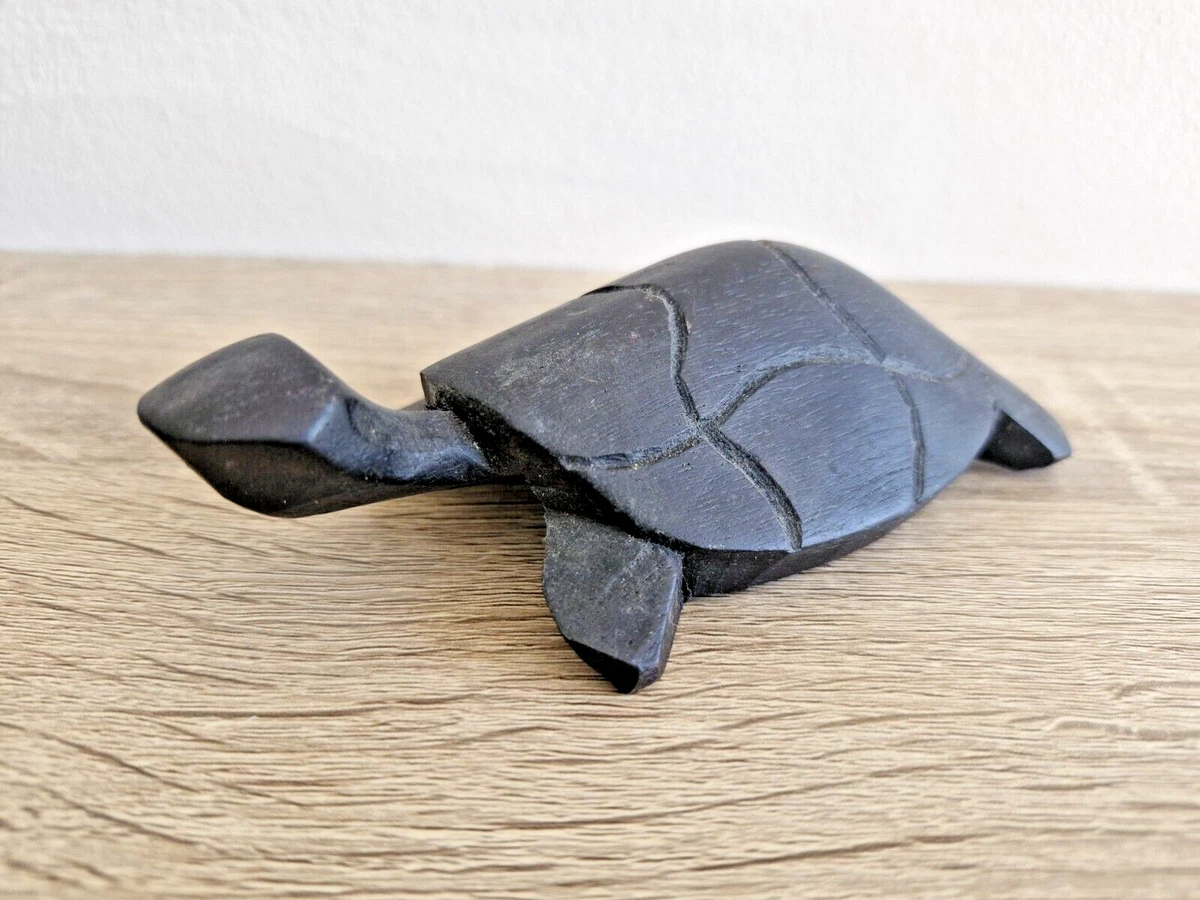 Statue tortue, sculpture en bois. Objet collection décoration tortue