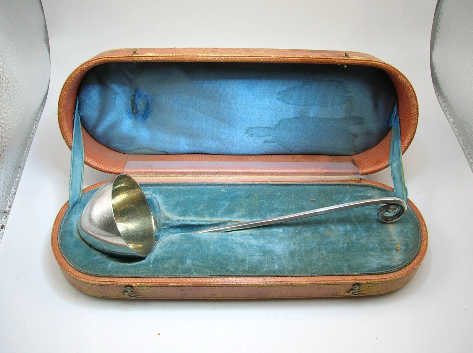 C.1870 VERY RARE WALKER AND HALL SP LADLE WITH ORIGINAL BOX - 6 3/4" LONG - B/O