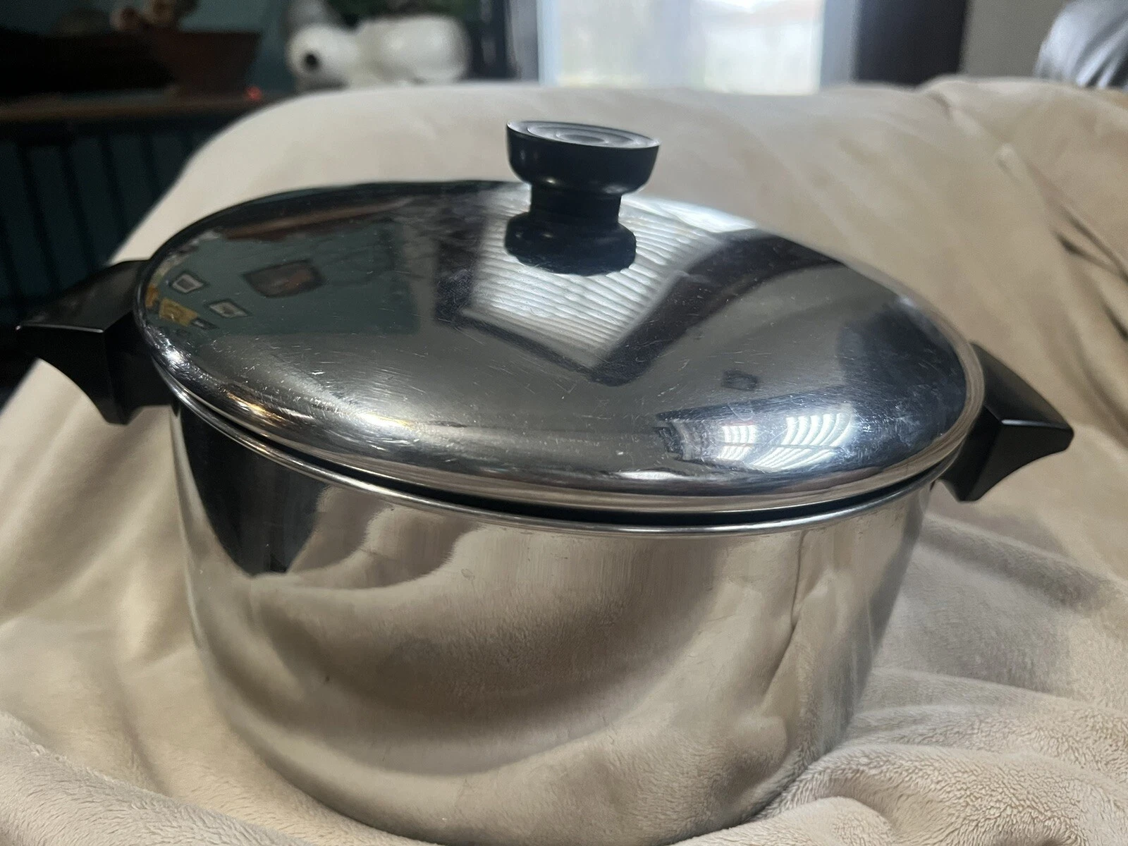 Revere Ware Stainless Steel 4.5 Qt With 9” Frying Pan With Universal Lid