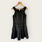 Whistles schwarzes Minikleid 10 Plissee ärmellos V-Ausschnitt Fit Flare Party Freizeit