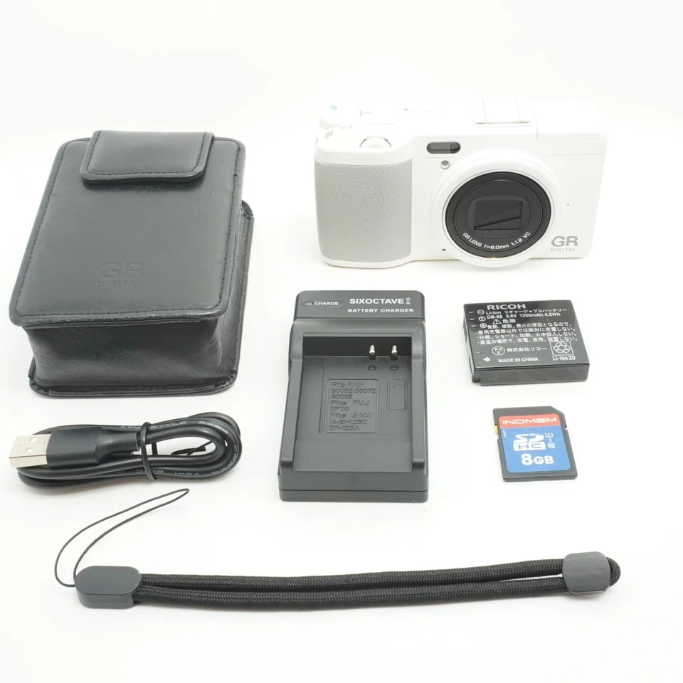 RICOH GR DIGITAL IV White Edition 10.4MP w/ Case Charger SD card from Japan - Image 2 of 4