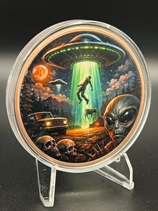 5 oz 999 Fine Copper Alien Invaders Colorized Art Round ONLY 1000 MINTED 