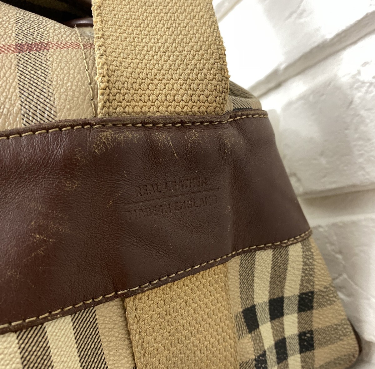 Vintage 90s Burberrys London Messenger Shoulder Bag Nova