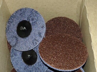 (25) 3  3M Scotch-Brite Roloc TR Heavy Duty SE Surface Conditioning Disc Coarse
