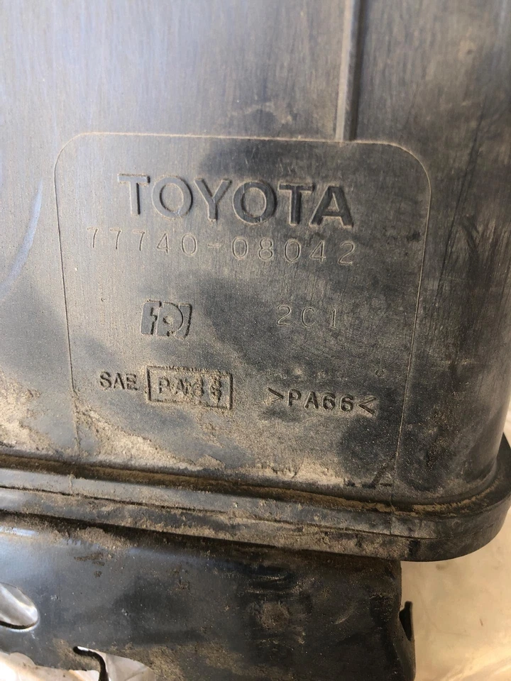 TOYOTA SIENNA 2001-2003 3,0 L Smog combustible vapor evaporador bote de carbón OEM Foto 2 de 4