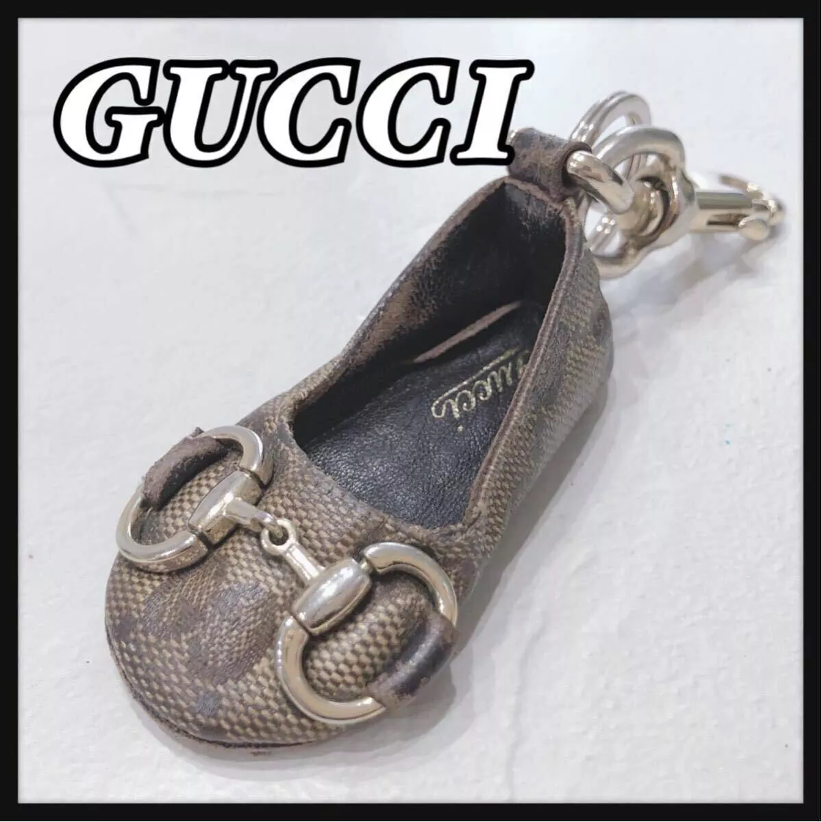 Gucci Porte clés Charm Horsebit Or Motif GG Chaussures Ballet