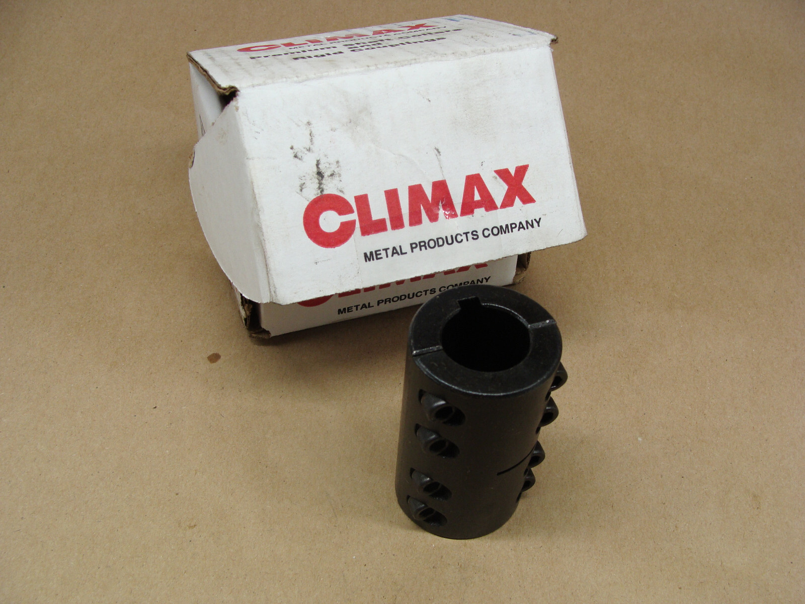 BOX OF 1 CLIMAX COUPLING 2ISCC100100KW 1" X 1" ID 2PC KW eBay