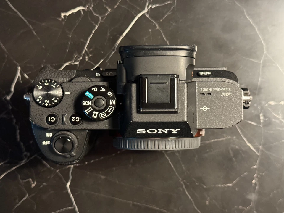 Sony Alpha a7S II Mirrorless Camera - Black w/ BONUS: Peak Design Camera Strap - Image 3 of 4