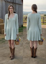 1586 - Free People Light Green Long Sleeve Lace Cuff Dress