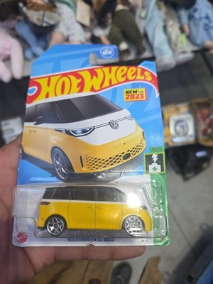 2023 Hot Wheels Volkswagen Id. Buzz #173/250 HW Green Speed 10/10 Yellow HKG51