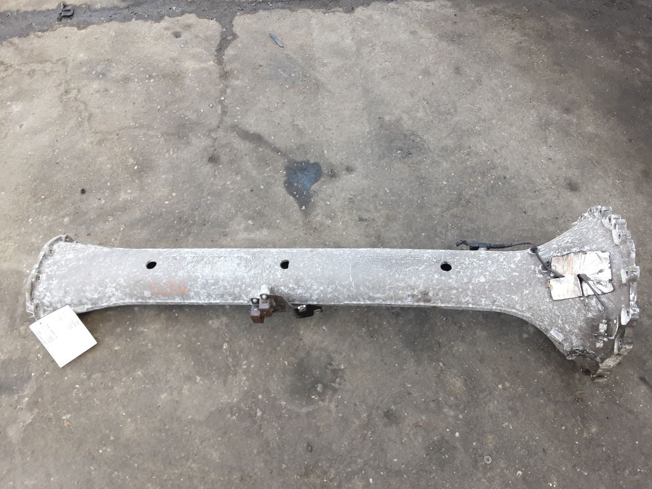 Aston Martin Vantage 2010 Rear Driveshaft P/N 677983
