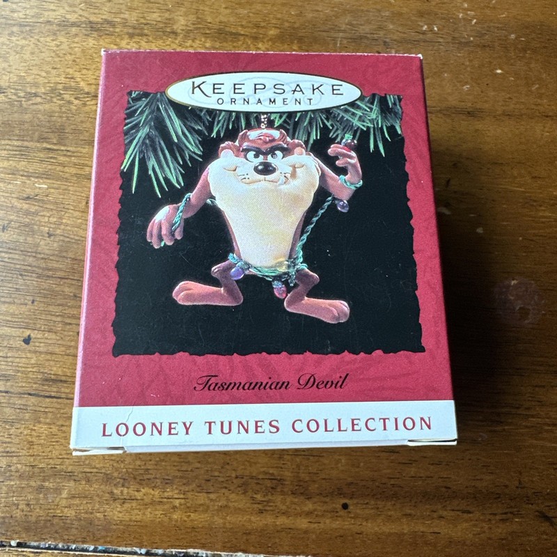 Hallmark TAZ Looney Tunes Collection NEW Tree Ornament TASMANIAN DEVIL 1994