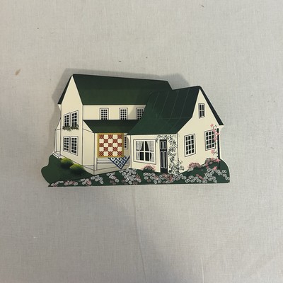 Sheila s Collectibles 1993 Amish Home 3D Shelf Sitter