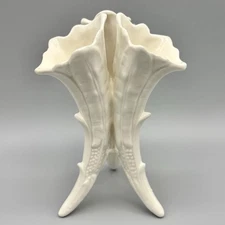 Japanese Bone China White Cornucopia Horn Epergne Style Tripod Vase 6.5"