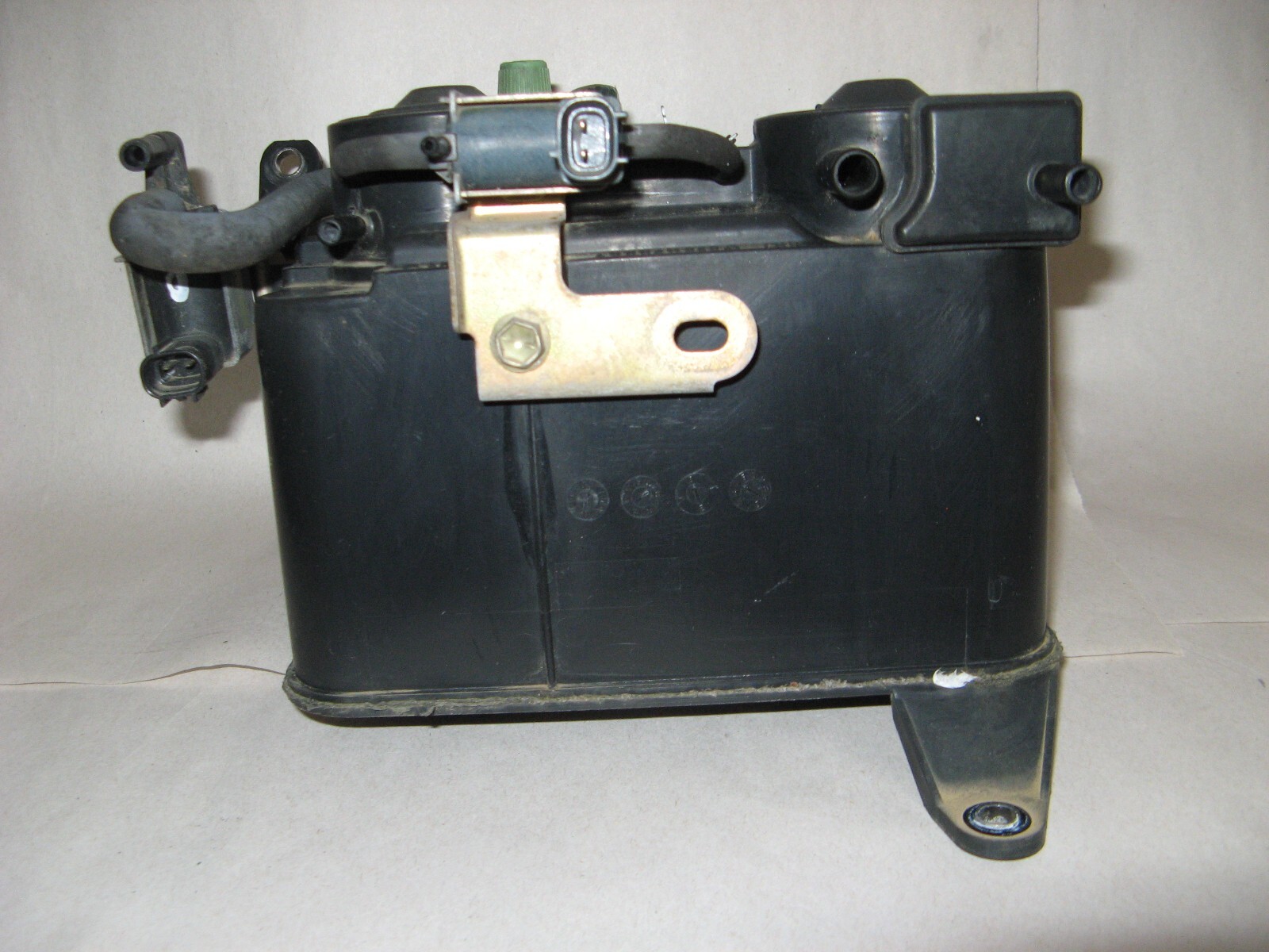 Charcoal Vapor Canister Toyota 4Runner 19962001 eBay