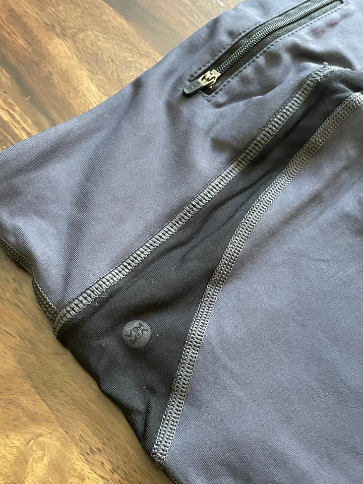 VIMMIA VMMA Women's sz Small - Grey/Purple, Lace Cropped Capri Leggings 18" - Image 4 of 4