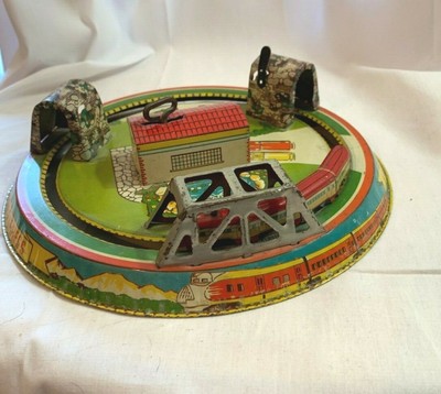 VINTAGE MARX HONEYMOON EXPRESS TIN WIND 