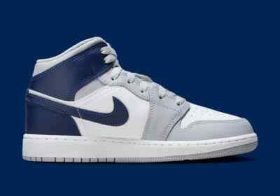 Nike Air Jordan 1 Mid White Wolf Gray Midnight Navy DQ8426
