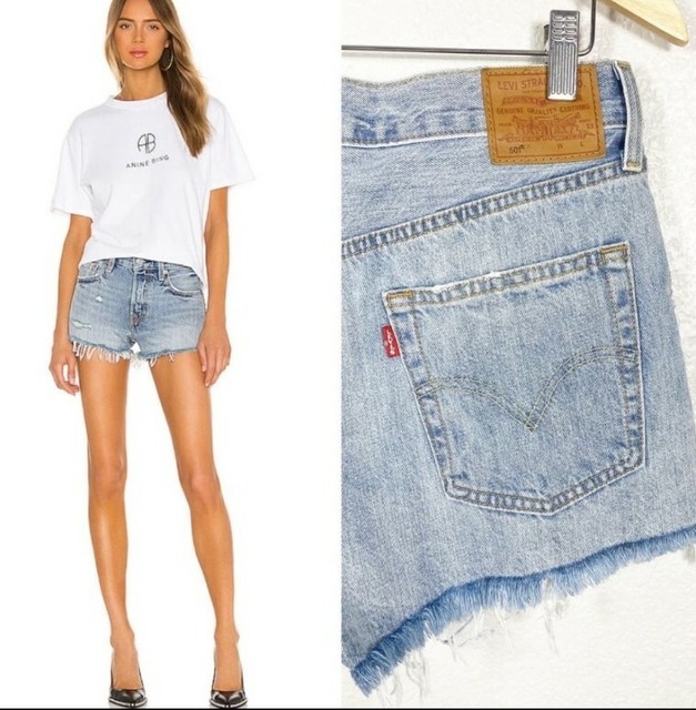 501 Shorts Size 31 Mid Rise Button Fly 