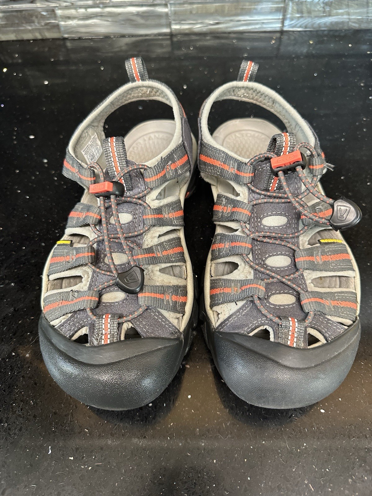 Keen Newport Hydro Sandalo Donna 6 Scarpa Acqua Grigio Corallo Us intime Ottimeioni Condizionismo Escur