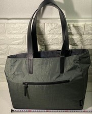 Luxe Reversible Tote Gray/Camouflage Nylon Polyester Used