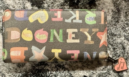 Dooney & Bourke Retro Y2K Doodle Multi Color Zip Accordian Geldbörse