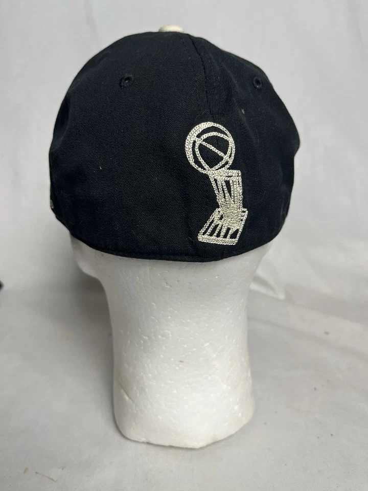 2010 LA Lakers NBA Champions Adidas Locker Room Fitted Hat - Image 4 of 4