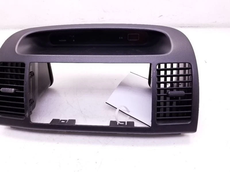 Toyota Camry 2005 tablero radio bisel montaje Foto 3 de 4