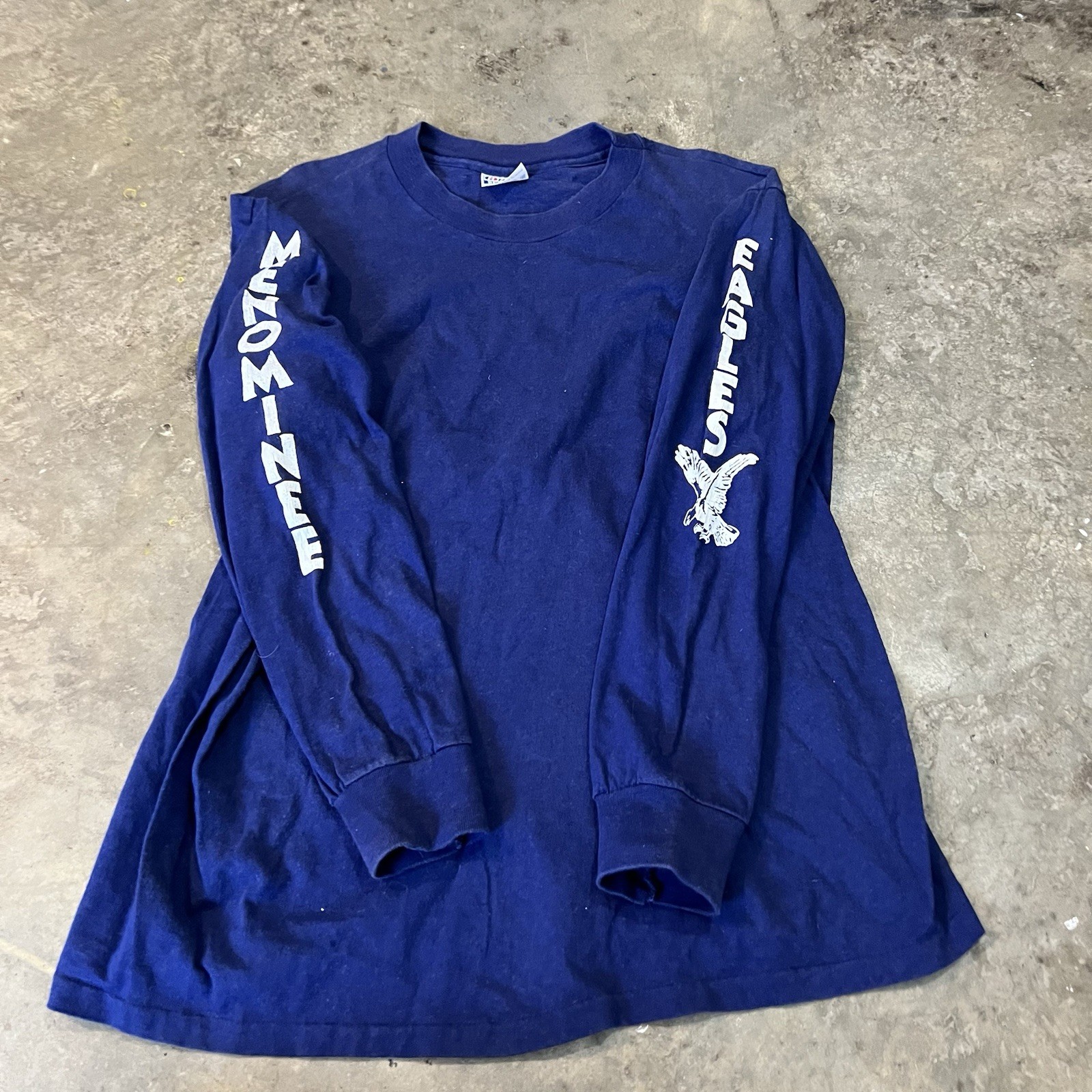 Vintage 80s Menominee eagle long sleeve T-shirt large Wisconsin single stitch