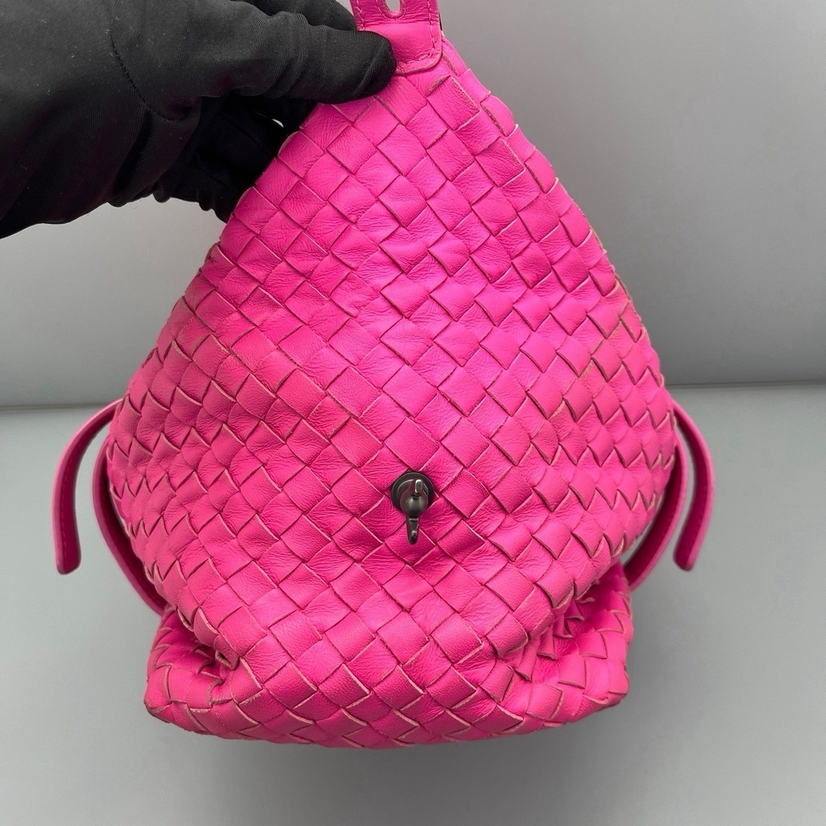 バッグ Risa BOTTEGA VENETA FLIP SEQUINS SHOU Bottega Veneta Sequin Mini Pouch by Bottega Veneta - Pickle