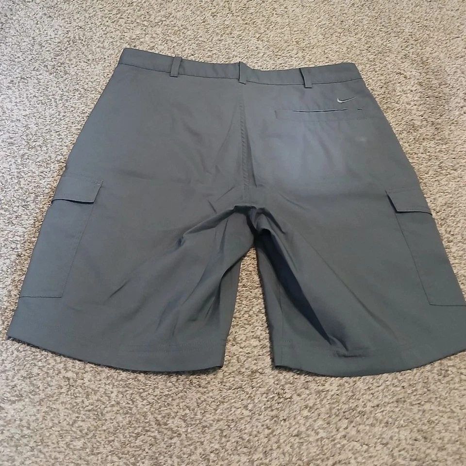 Nike Golf Dri Fit Gray Cargo Golf Shorts Men's Size 32 Casual Outdoors Comfort - Image 2 of 4