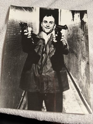 ROBERT DeNIRO as TRAVIS BICKLE  Taxi Driver   76 8x10 PROMO Photo from NME Files
