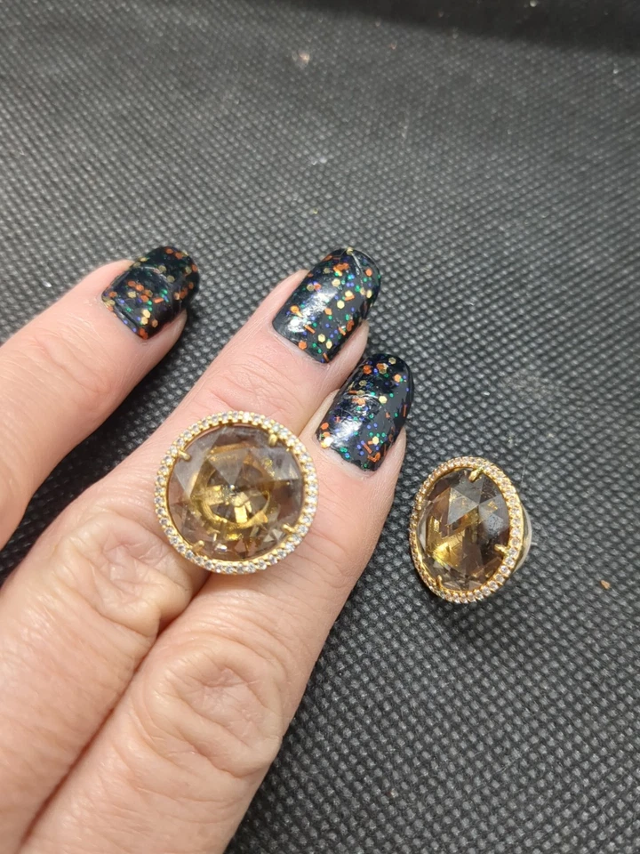 Женские кварцевые заклепки Kate Spade New York She Has Spark Gold б/у - Изображение 3 из 4