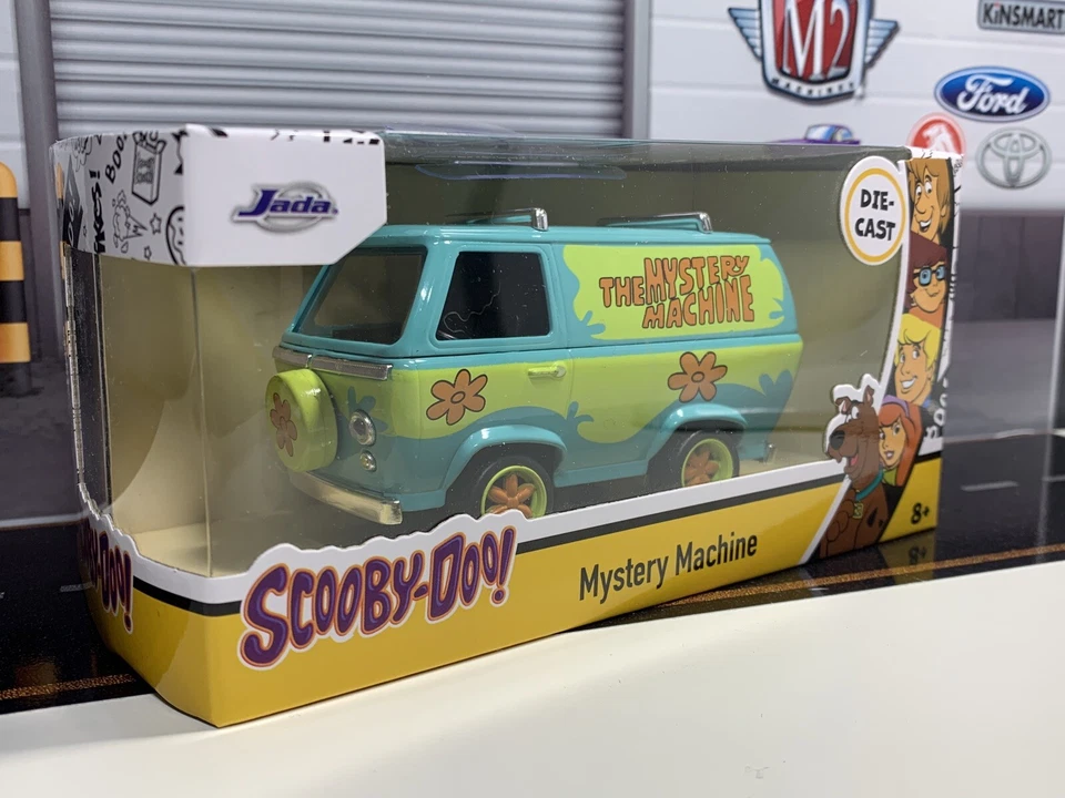 Jada Hollywood Rides Scooby Doo Mystery Machine 1:32 Diecast Model Car - Image 2 of 4
