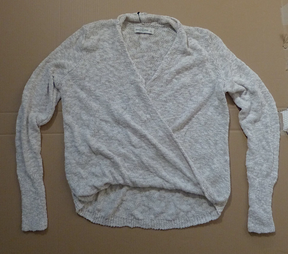 Abercrombie & Fitch New York superbe pull cache coeur L - Photo 1/4