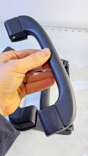 BMW E39 Grab Handle Set 51168245906 51168245909 51168245910 - Picture 17 of 18