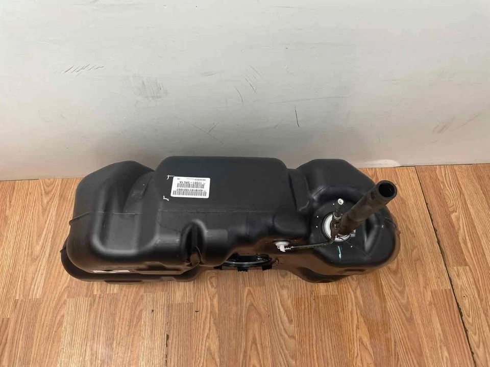 FITS 2018 - 2021 NISSAN KICKS 1.6L Fuel Tank Reservoir Assembly OEM - Image 3 of 4