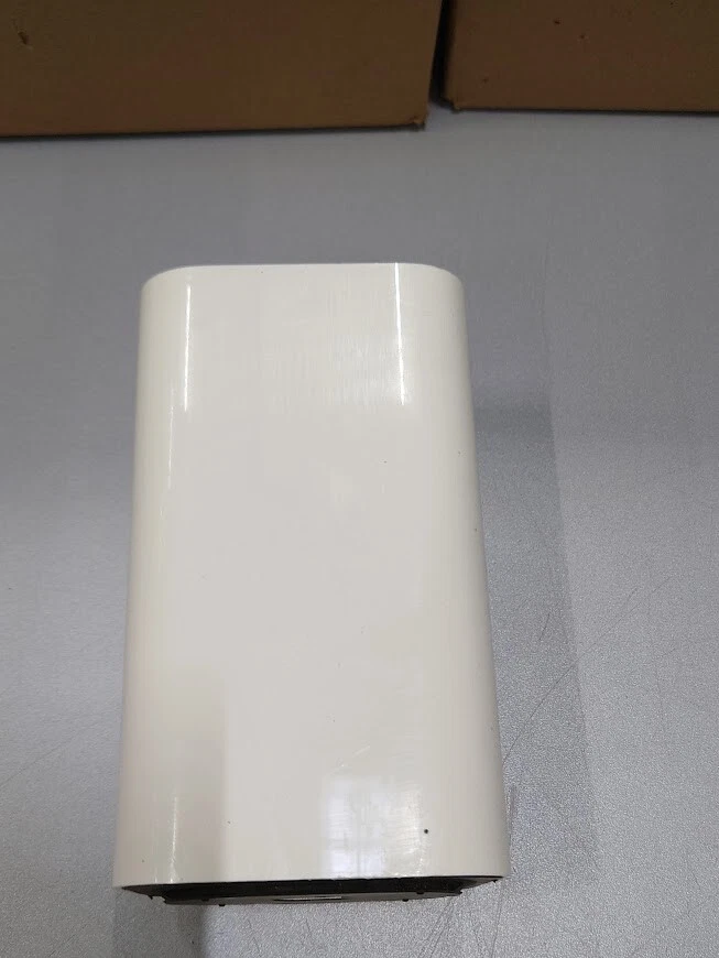 Apple AirPort Extreme A1470 - Not Working, For Parts - Image 4 of 4