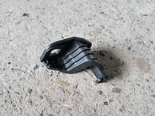 BMW 3er F30 F31 F35 4er F32 F33 F36 Halter Scheinwerfer links 7285597