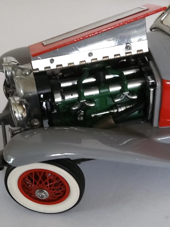 The Danbury Mint 1:24 Scale Die Cast 1935 Duesenberg SSJ Convertible. Unboxed — 第 4/4 张图片