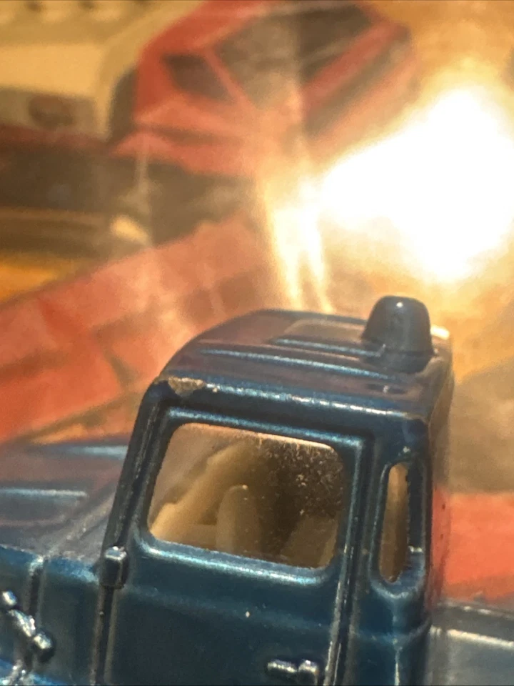 VTG Majorette Scania Cab Rig Semi Trucks Blue  1:100 France - Image 4 of 4