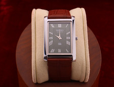 ⌚✨ Vintage Seiko Slim Quartz Gentlemen's Green Dial , Light Brown Dress Watch