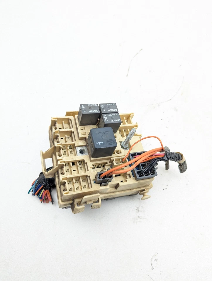 2000 2001 GMC YUKON INTERIOR CABIN FUSE RELAY BOX 15319403 OEM - Image 4 of 4