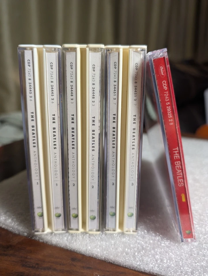 The Beatles Anthology 1-3 Six CDs 3 Big Booklets + The Beetles 1- 27 #1 Singles - Image 3 of 4