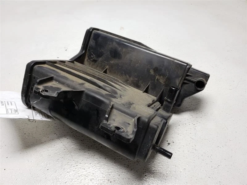 Mazda 3 2004-2012 bote de vapor de combustible carbón OEM LF67-13-970C Foto 4 de 4