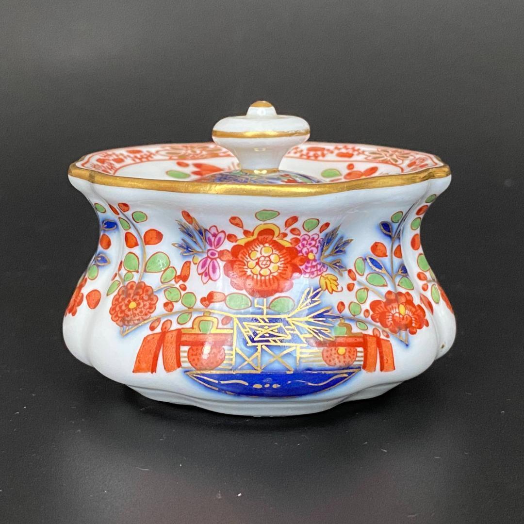Antigua porcelana Meissen rica cebolla azul roja y dorada espadas cruzadas tu...